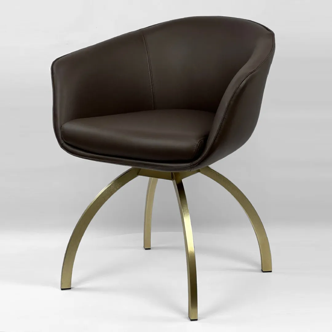 Nero Leather – Ciemna Strona Elegancji