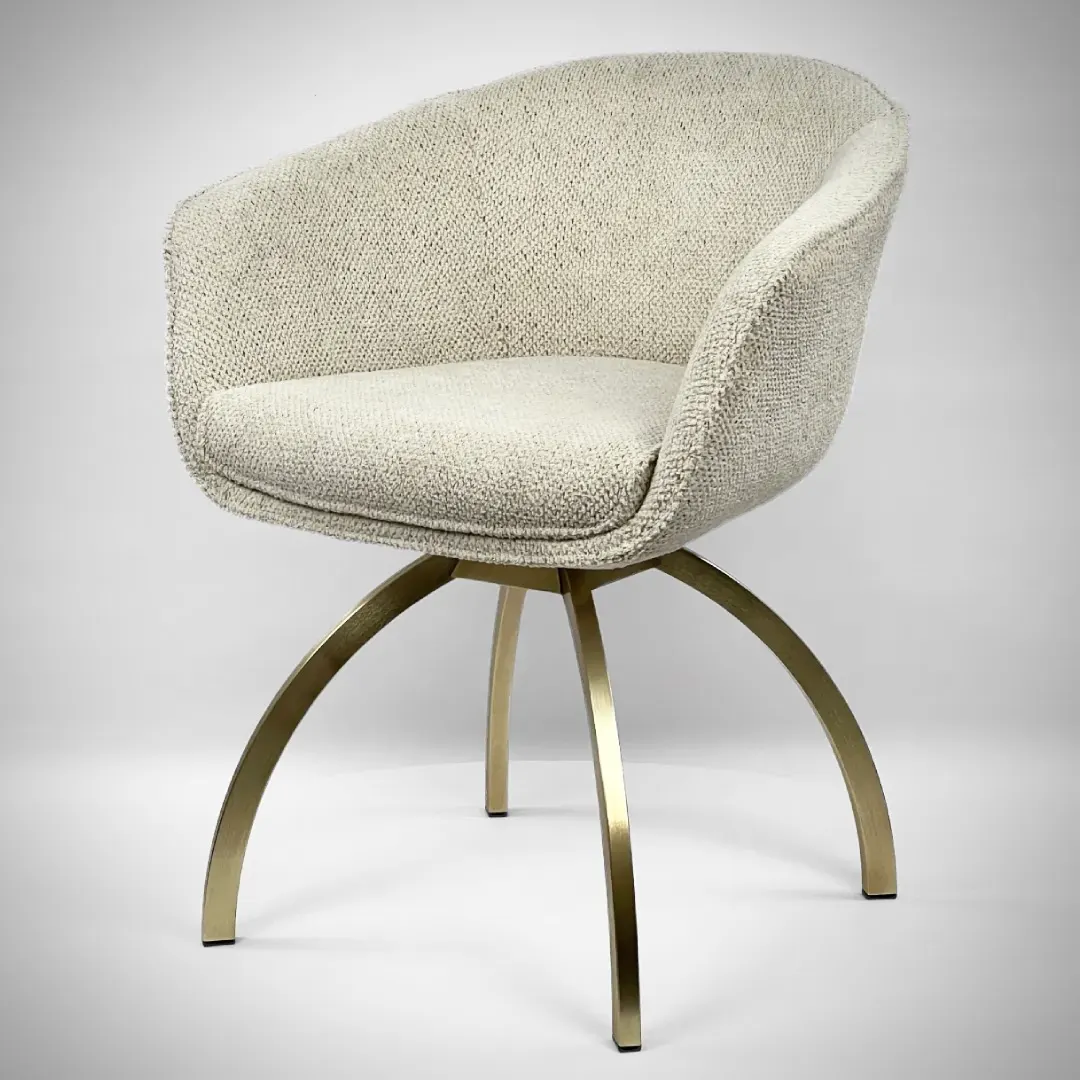 Gold Giorgio – Minimalistyczne złoto